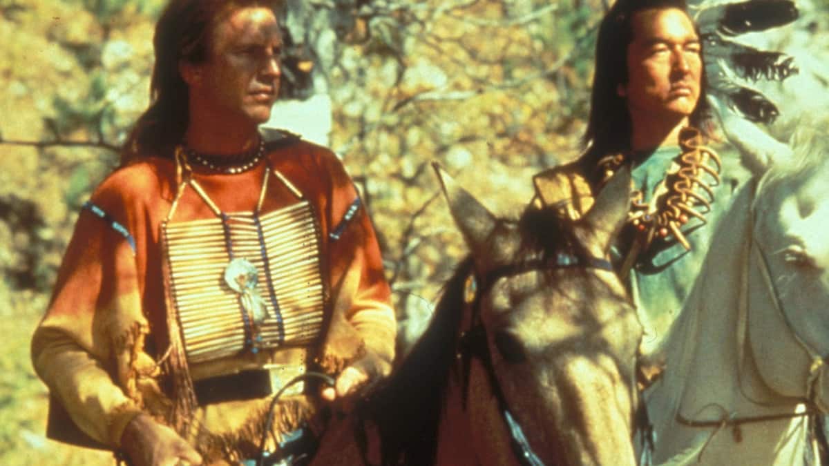 Kevin Costner tuguje gubitak “koji pleše s vuk” zvijezda Graham Greene