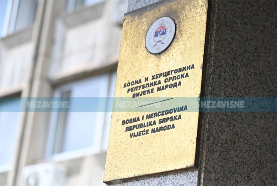 Incident na sjednici Vijeća naroda RS-a: Marjanac prijetio Mahmutoviću?