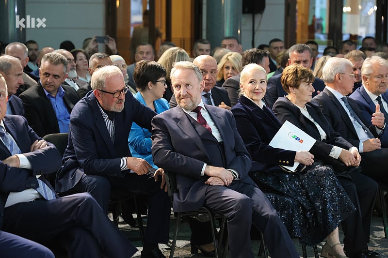 SDA: Dodikov režim ranije napadao bošnjačke povratnike, a sada i neistomišljenike iz srpskog naroda
