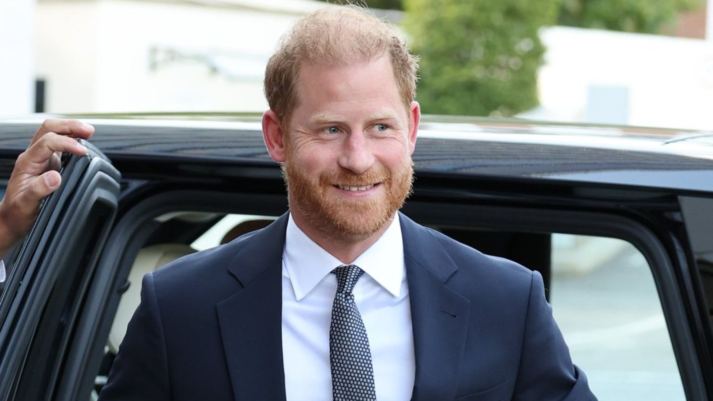 Princ Harry na Wellchild nagradama u Londonu: on se pokazuje na dobrom raspoloženju