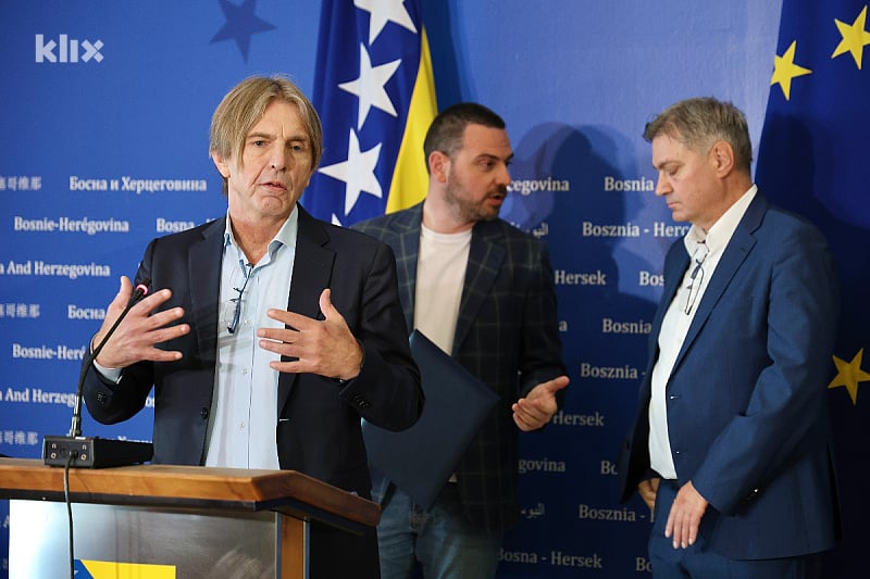 Zastupnici Trojke podnijeli zahtjev Ustavnom sudu BiH zbog Vlade RS-a: Tražili i privremenu mjeru