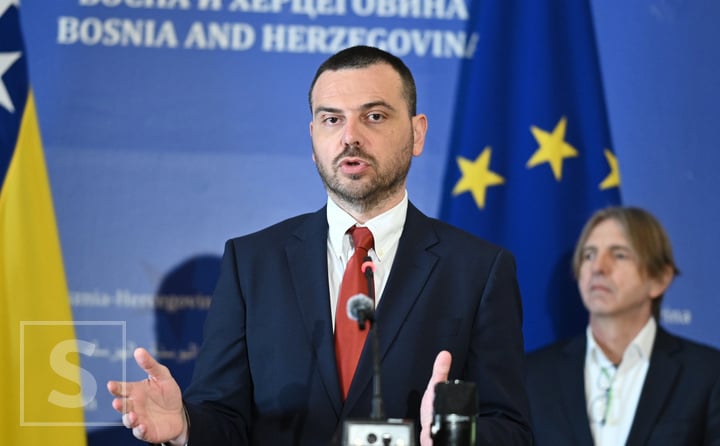 Saša Magazinović: “Moskva blokira međunarodne napore, BiH se koristi u geopolitičkoj igri”
