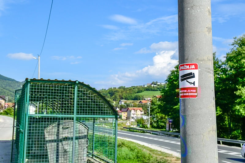 Općina Hadžići uvela videonadzor kontejnera: Za nepropisno bacanje smeća kazne 5.000 KM