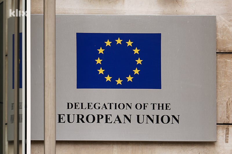 Delegacija EU osudila novi napad na imovinu Nebojše Vukanovića: “Političko nasilje nema mjesta u demokratiji”