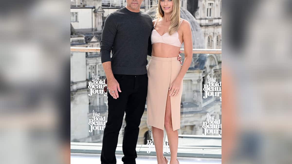 U grudnjaku za foto pucanje: Margot Robbie ne koristi vrh