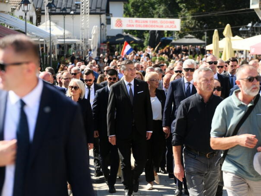 GOVORIO JE O HRVATSKOJ VOJSCI, HVO I ARMIJI RBiH: Plenković u Jajcu na obilježavanju 30. godišnjice operacije Maestral